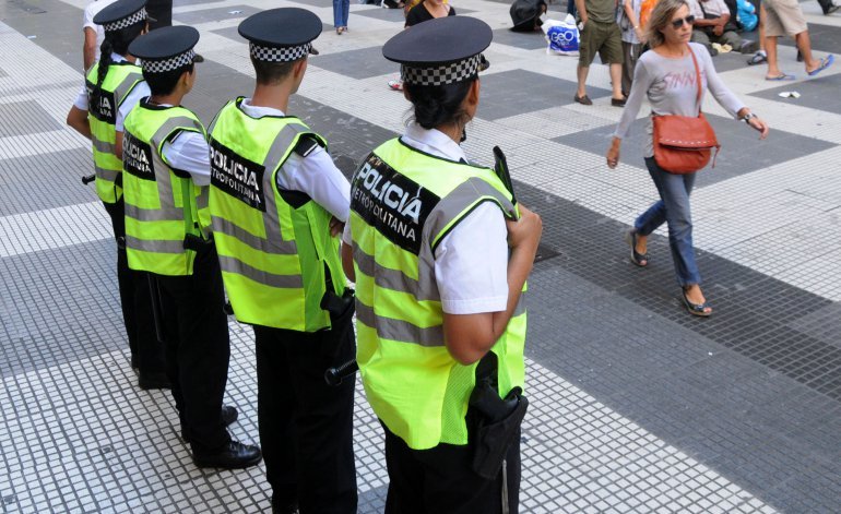 Advierten que volver a "pedir documento" es dar "un cheque en blanco a la policía" Advierten que volver a "pedir documento" es dar "un cheque en blanco a la policía" | El Destape
