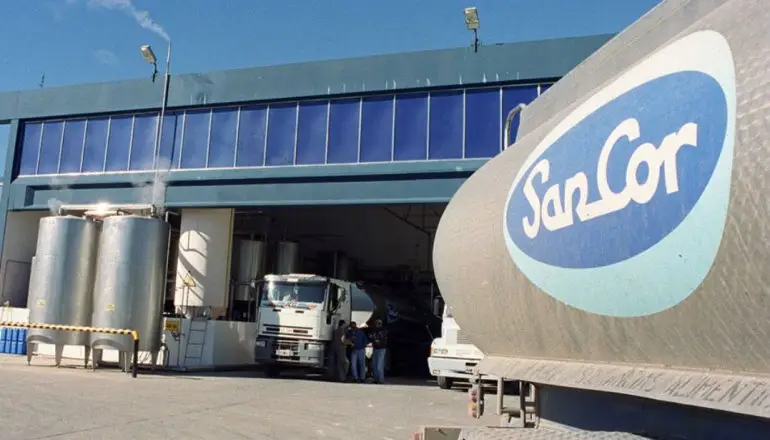 El gobierno acuerda ayuda a la cooperativa SanCor
