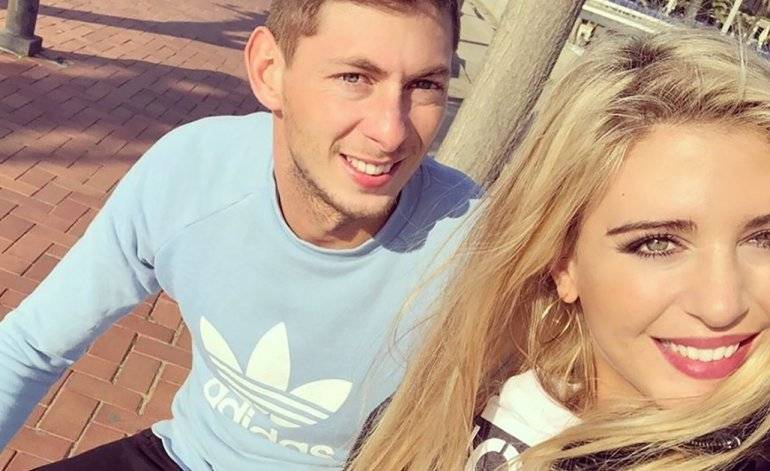 Emiliano Sala | Su novia pidió "investigar a la mafia del fútbol" Emiliano Sala | Su novia pidió "investigar a la mafia del fútbol" | El Destape