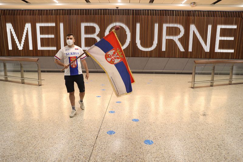 Australia niega entrada a Djokovic, que presenta una orden judicial para evitar deportación | Tennis