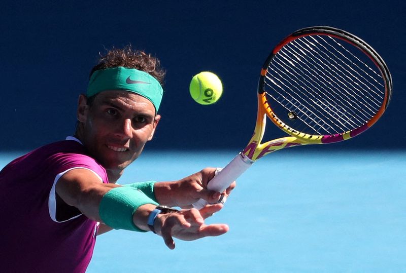 Sería mejor para todos que Djokovic jugara en Australia, dice Nadal tras debut con victoria | Nadal