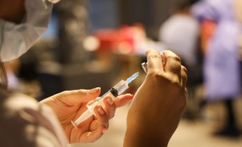 Las vacunas redujeron entre 6 y 12 veces la mortalidad, según datos nacionales | Coronavirus