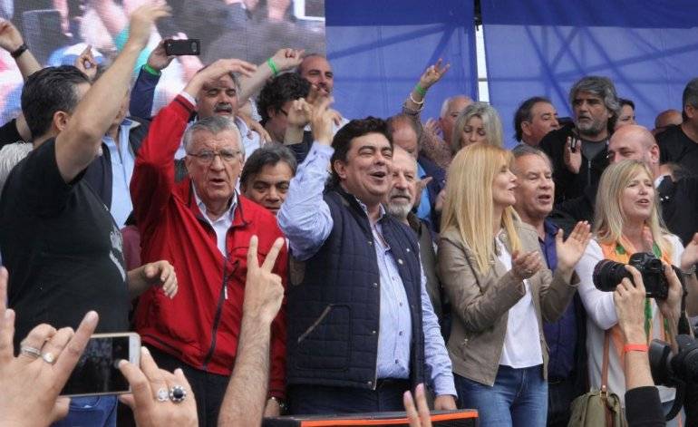 Fernando Espinoza: "Esta semana en La Matanza el peronismo sellará la unidad para enfrentar a Cambiemos" Fernando Espinoza: "Esta semana en La Matanza el peronismo sellará la unidad para enfrentar a Cambiemos" | El Destape