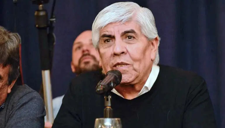 Se levantó el paro de Camioneros en San Nicolás : Moyano promete "seguir peleando" 