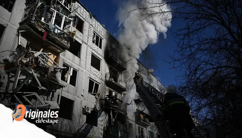 Rusia comenzó a bombardear varias ciudades de Ucrania, incluida la provincia donde está la capital, Kiev.