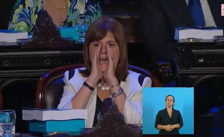 Bullrich reveló qué le gritó a Cristina desde su butaca Bullrich reveló qué le gritó a Cristina desde su butaca | El Destape