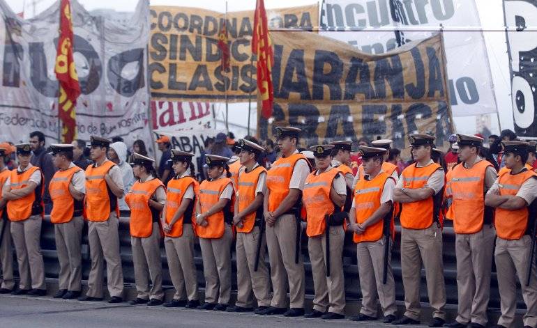 Con cortes en todos los ingresos, la izquierda hace sentir el paro Con cortes en todos los ingresos, la izquierda hace sentir el paro | El Destape