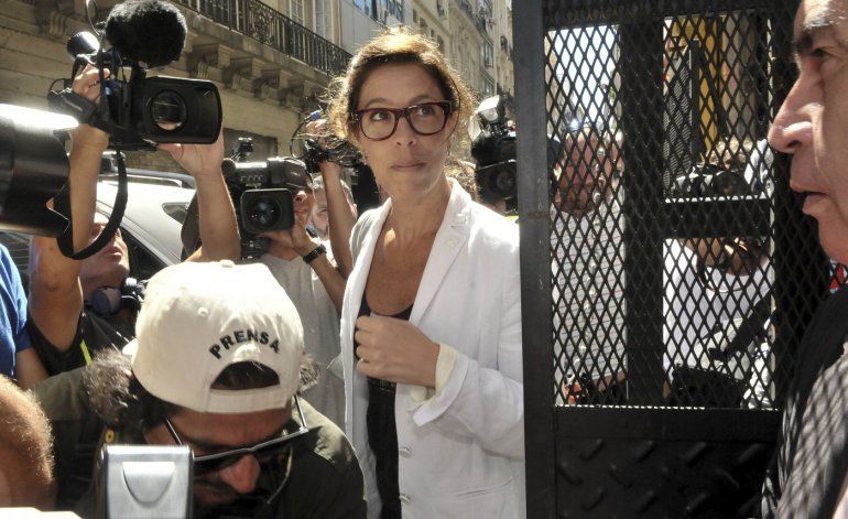 Las insólitas respuestas de Laura Alonso para justificar su cambio con YPF Las insólitas respuestas de Laura Alonso para justificar su cambio con YPF | El Destape