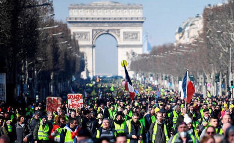 Sentadas, bloqueos y manifestaciones: los chalecos amarillos prometen un marzo caliente Sentadas, bloqueos y manifestaciones: los chalecos amarillos prometen un marzo caliente | El Destape