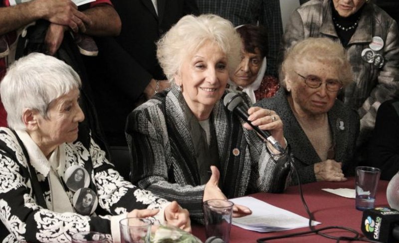 Estela de Carlotto: "Si hubiera estado el Gobierno anterior no sé cuántos moriríamos, no hubieran hecho nada más que decir mentiras en los medios"