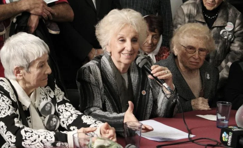 Estela de Carlotto: "Si hubiera estado el Gobierno anterior no sé cuántos moriríamos, no hubieran hecho nada más que decir mentiras en los medios"