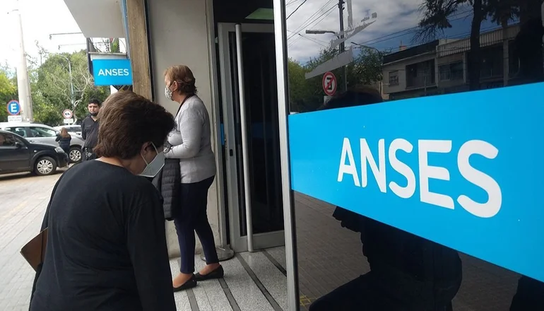 Cuándo cobro ANSES: quién cobran jubilaciones y el bono de $6 mil este miércoles