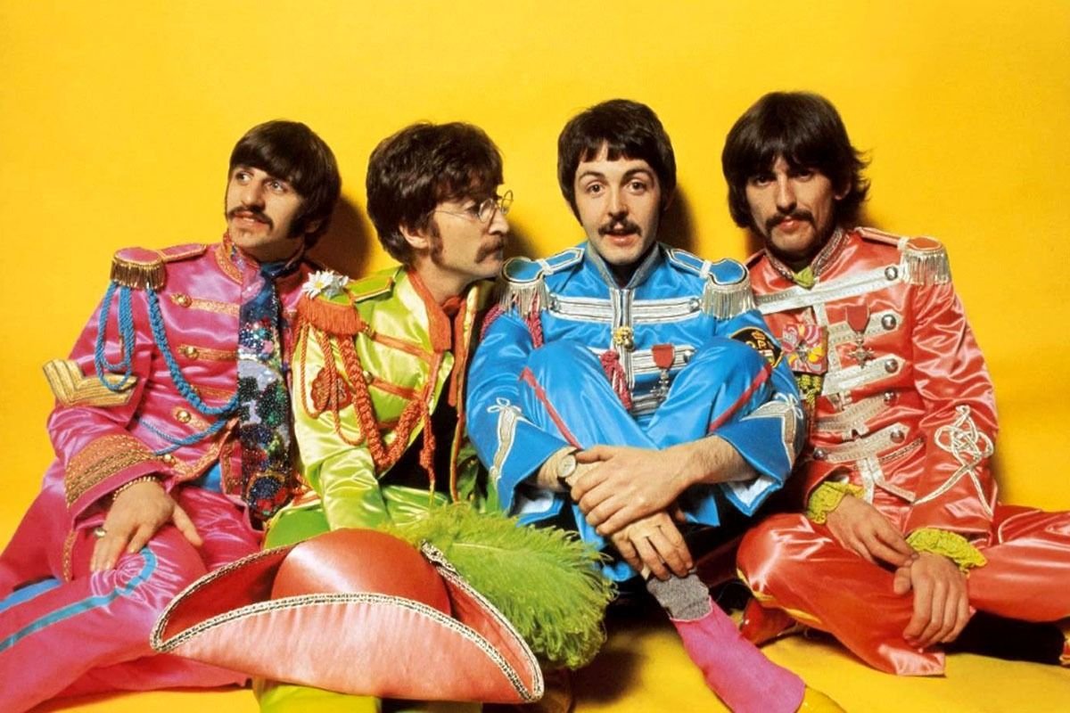 Los mensajes ocultos de un disco de The Beatles que abrieron un debate  sobre Paul McCartney | El Destape