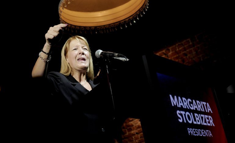 Elecciones 2015: se lanzó Stolbizer con críticas al gobierno y a sus ex compañeros de UNEN Elecciones 2015: se lanzó Stolbizer con críticas al gobierno y a sus ex compañeros de UNEN | El Destape