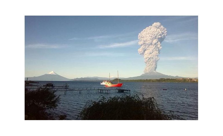 El impactante video de la erupción del volcán Calbuco El impactante video de la erupción del volcán Calbuco | El Destape