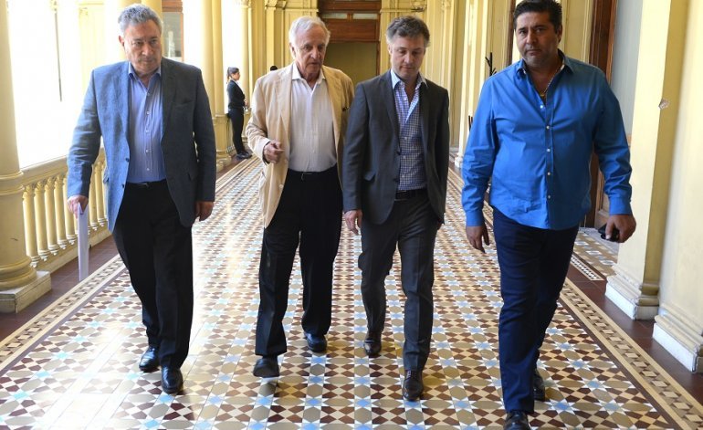 Fútbol S.A.: Macri modificó el decreto 1212 y ahoga financieramente a los clubes Fútbol S.A.: Macri modificó el decreto 1212 y ahoga financieramente a los clubes | El Destape