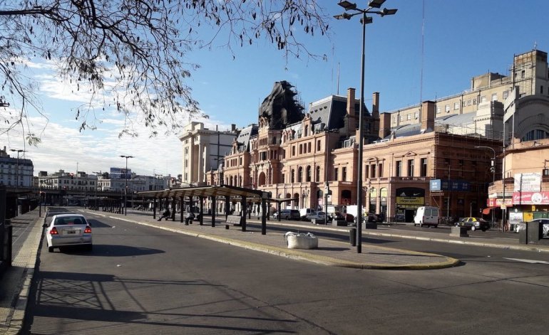 Gremios anunciaron un paro de transporte para el 1 de mayo Gremios anunciaron un paro de transporte para el 1 de mayo | El Destape