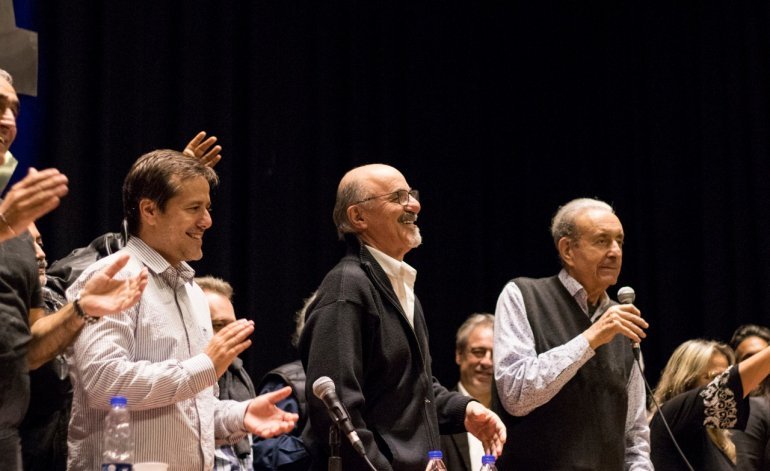Elecciones 2019: mesa sindical porteña apoya las candidaturas de Tomada y Recalde Elecciones 2019: mesa sindical porteña apoya las candidaturas de Tomada y Recalde | El Destape