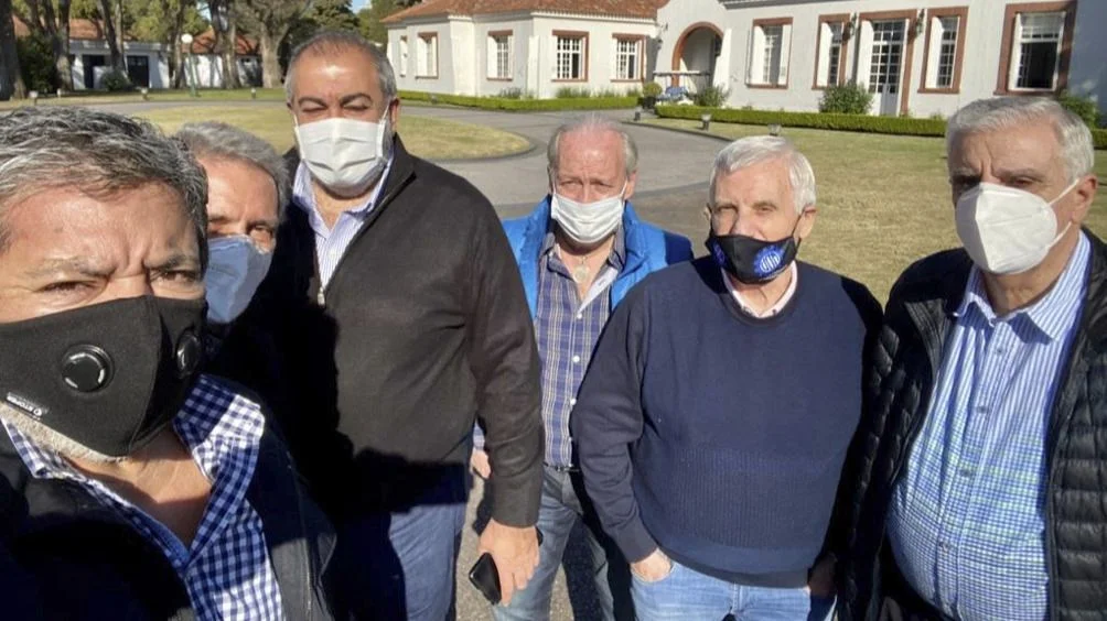 Dirigentes de la CGT en Olivos luego de reunirse con Alberto Fernández