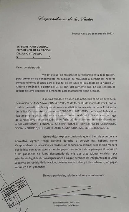 Cristina Kirchner y la carta a Julio Vitobello renunciando a su sueldo como Vicepresidenta