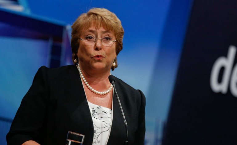En un hecho inédito, Bachelet pidió la renuncia a todo su Gabinete En un hecho inédito, Bachelet pidió la renuncia a todo su Gabinete | El Destape