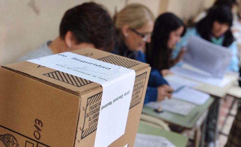 Cierran las elecciones del superdomingo y hay expectativa por los resultados Cierran las elecciones del superdomingo y hay expectativa por los resultados | El Destape