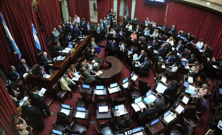 El Gobierno pierde a una senadora, que será candidata en una lista afín al kirchnerismo El Gobierno pierde a una senadora, que será candidata en una lista afín al kirchnerismo | El Destape