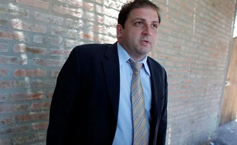 Espionaje ilegal: procesaron al fiscal Bidone y a otros dos acusados por extorsionar a un empresario Espionaje ilegal: procesaron al fiscal Bidone y a otros dos acusados por extorsionar a un empresario | El Destape