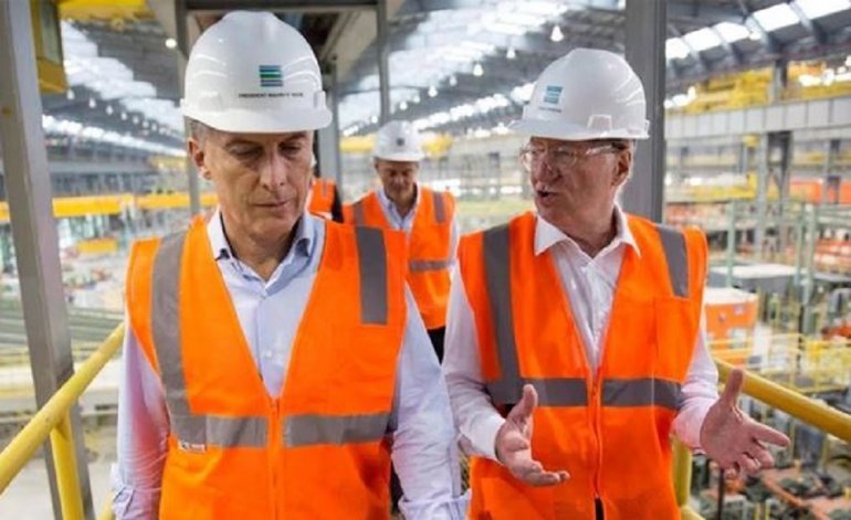 En medio del juicio al Estado, Macri le deja fugar U$S 500 millones a Techint En medio del juicio al Estado, Macri le deja fugar U$S 500 millones a Techint | El Destape