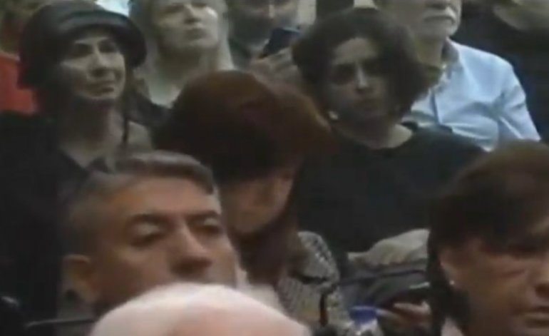 Juicio a Cristina Kirchner: actrices argentinas acompañaron a la ex Presidenta en la audiencia Juicio a Cristina Kirchner: actrices argentinas acompañaron a la ex Presidenta en la audiencia | El Destape