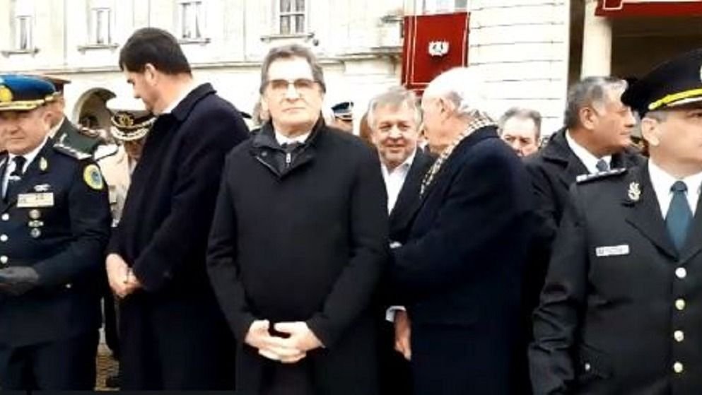 Verbitsky reveló que alto funcionario del Ministerio de Seguridad estuvo junto a Stornelli y Montoto Verbitsky reveló que alto funcionario del Ministerio de Seguridad estuvo junto a Stornelli y Montoto | El Destape