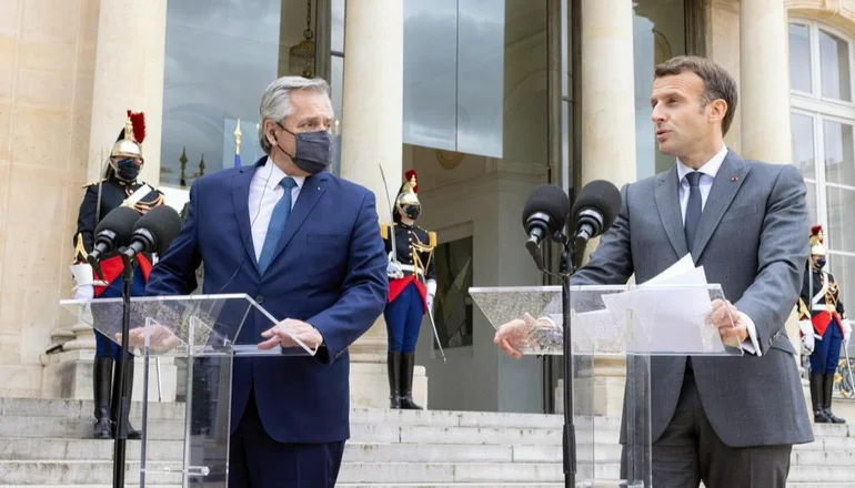 Alberto y Macron