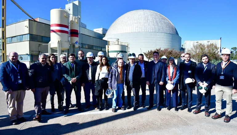 El día que Nación anunció la quita de subsidios, Kicillof visitó el complejo nuclear Atucha