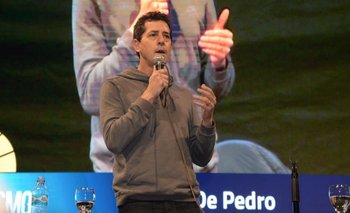 De Pedro pidió mudar YPF de la Ciudad de Buenos Aires | Pj