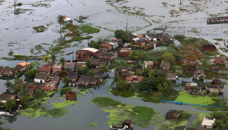 Las intensas lluvias causan 100 muertos en Brasil