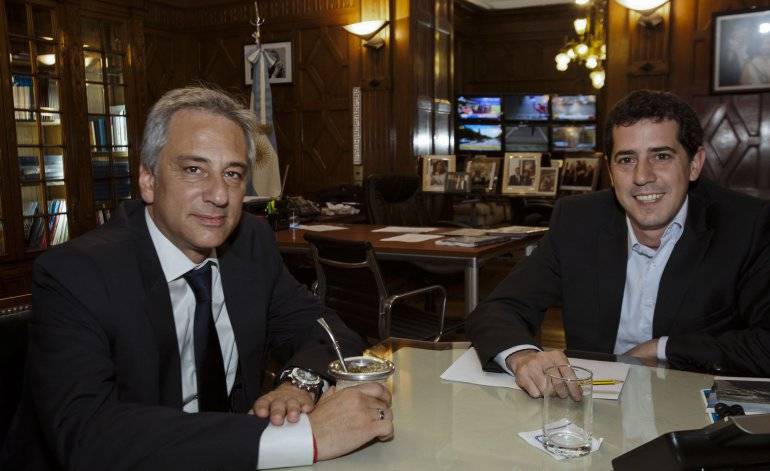 Elecciones 2015 | Massa no deja de perder figuras: Eseverri oficializó su regreso al FPV Elecciones 2015 | Massa no deja de perder figuras: Eseverri oficializó su regreso al FPV | El Destape