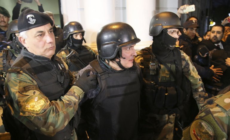 Denuncian que el PRO está negociando con José López Denuncian que el PRO está negociando con José López | El Destape