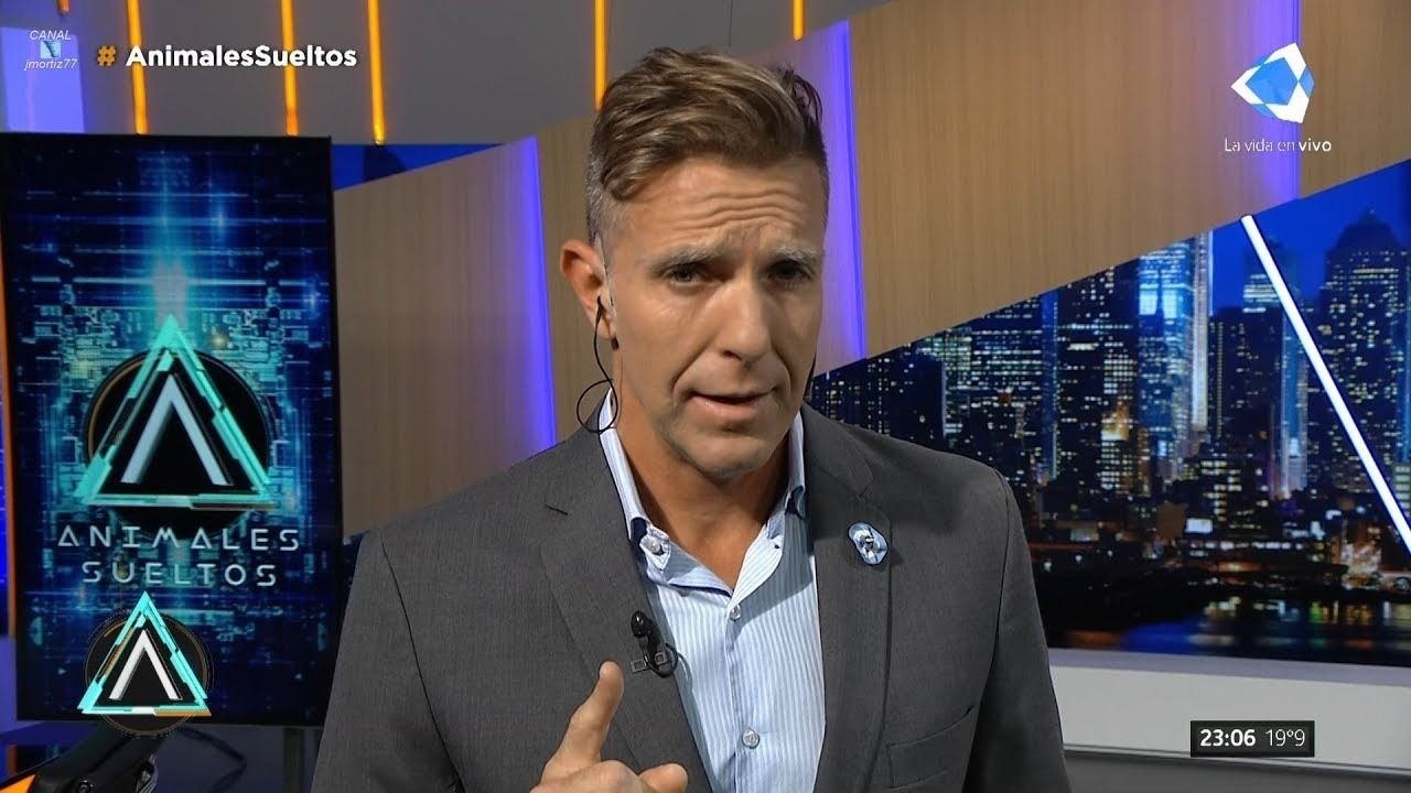 Fantino defendió a Cristina Kirchner de una insólita comparación en su programa Fantino defendió a Cristina Kirchner de una insólita comparación en su programa | El Destape