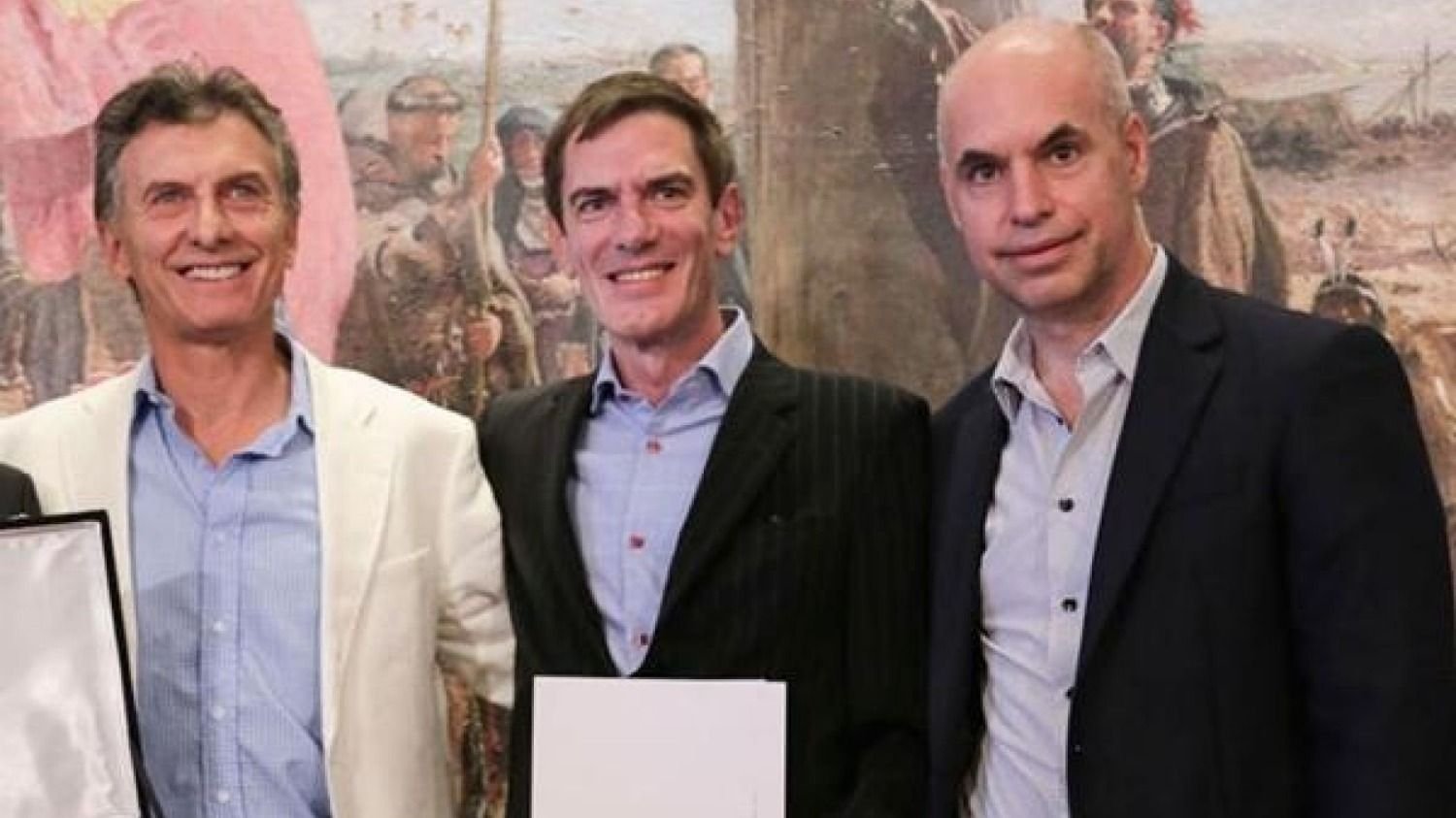 Tras cerrar con Granata y Asseff, Llach dice que el macrismo es "progresimo" Tras cerrar con Granata y Asseff, Llach dice que el macrismo es "progresimo" | El Destape