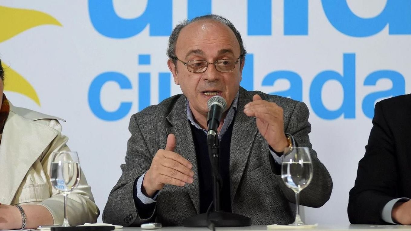 Moreau hizo una fuerte defensa de la estatización de YPF Moreau hizo una fuerte defensa de la estatización de YPF | El Destape