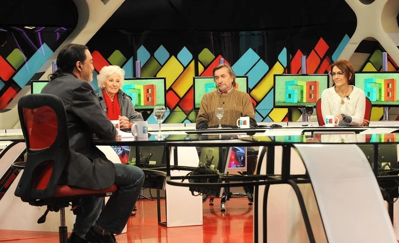 "678" transmitido por la TV Pública.