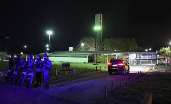 Con ametralladoras, hubo fuga de presos en Santa Fe: recapturaron a dos - Vimarsana News