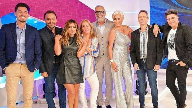 Débora D'Amato Intrusos