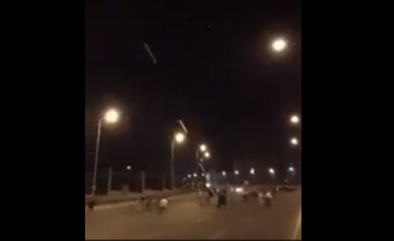 Locura en Turquía: helicóptero del Ejército dispara a la población Locura en Turquía: helicóptero del Ejército dispara a la población | El Destape