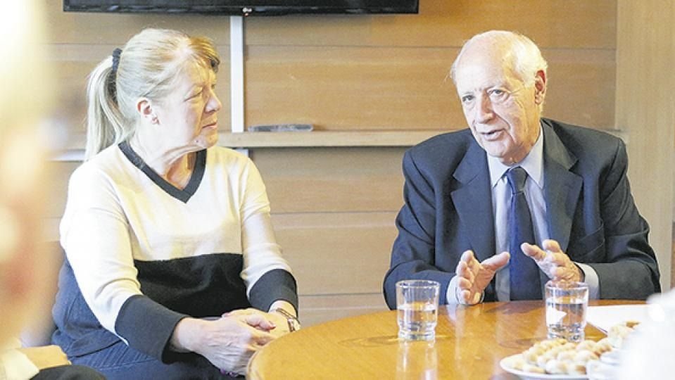 Stolbizer y Barrionuevo bajaron su lista de precandidatos porteños Stolbizer y Barrionuevo bajaron su lista de precandidatos porteños | El Destape