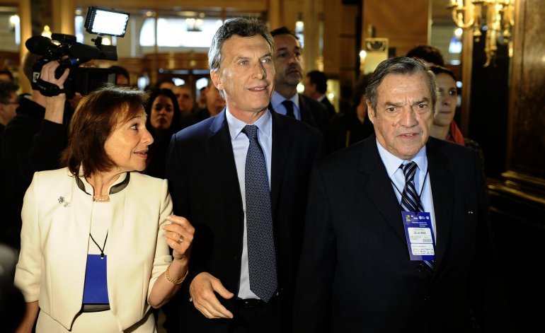 Consejo de las Américas: Macri promete un jefe de Gabinete "mudo" y un Estado "que no sea un aguantadero" Consejo de las Américas: Macri promete un jefe de Gabinete "mudo" y un Estado "que no sea un aguantadero" | El Destape