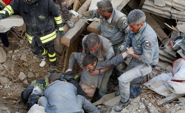 Al menos 247 muertos dejó hasta el momento el terremoto en Italia Al menos 247 muertos dejó hasta el momento el terremoto en Italia | El Destape