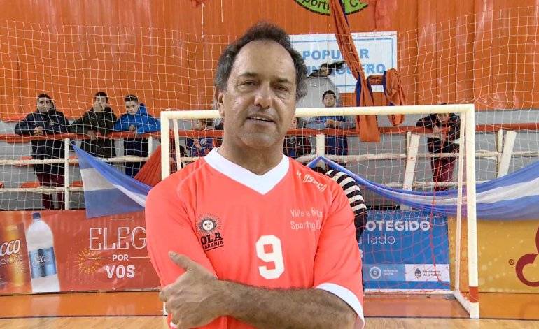 VIDEO: Scioli se lució con dos goles para Villa La Ñata a un día de las PASO | El Destape