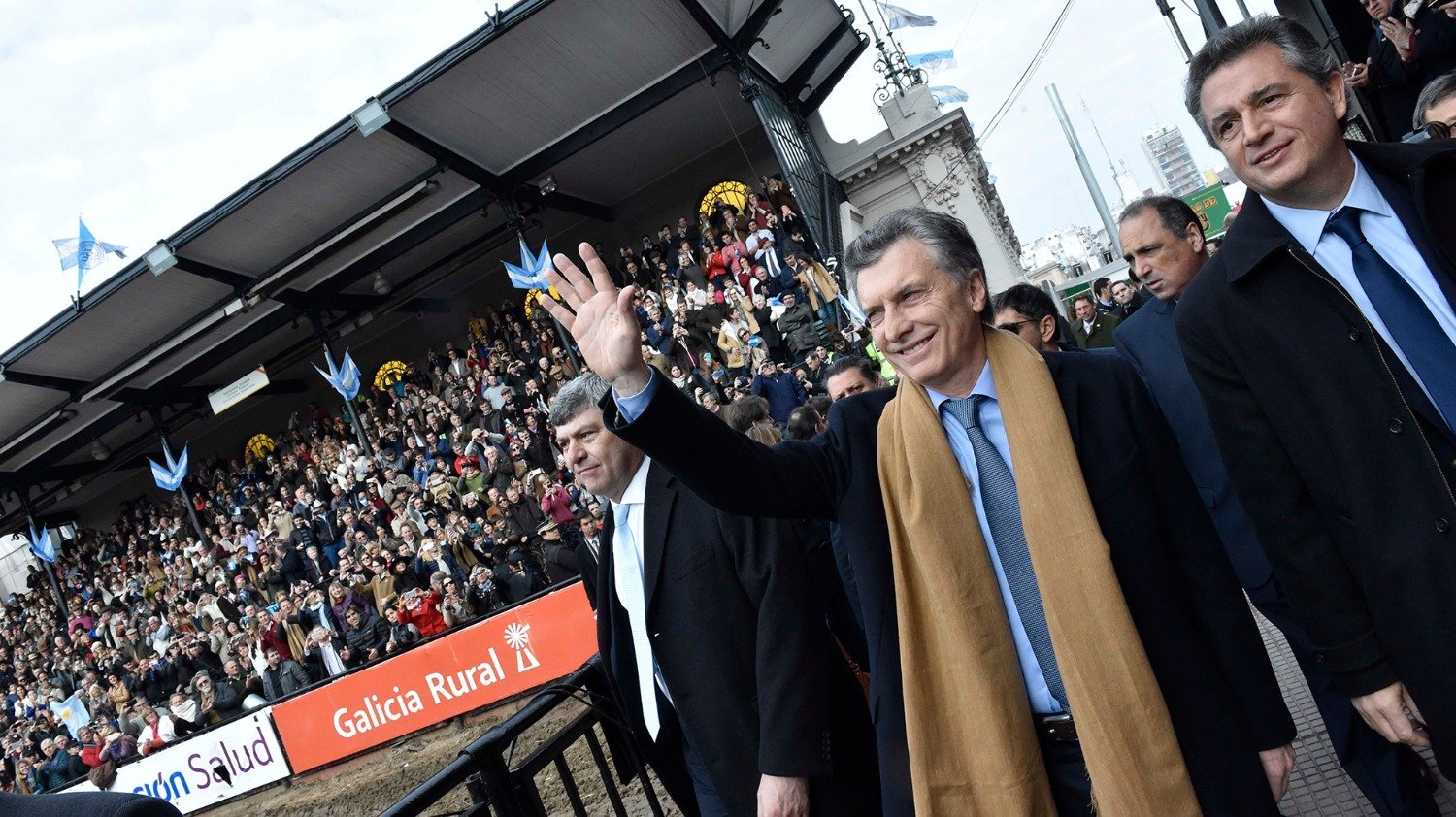 El campo traiciona a Macri, especula con el dólar y no liquida las divisas El campo traiciona a Macri, especula con el dólar y no liquida las divisas | El Destape