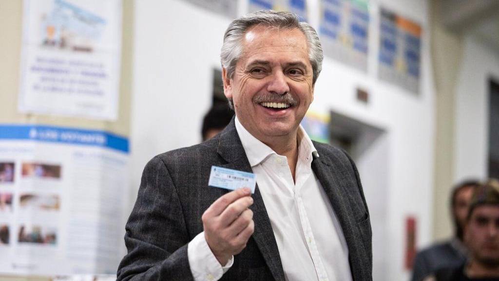 Santa Fe: mesas testigo advierten que Fernández gana con el 43,15% Santa Fe: mesas testigo advierten que Fernández gana con el 43,15% | El Destape